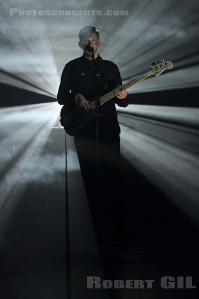 THE XX - 2012-09-06 - PARIS - Cirque d'Hiver Bouglione - Oliver Sim